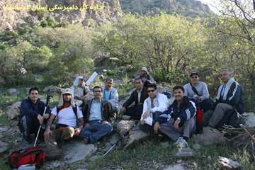 کوهپیمایی کارکنان دامپزشکی کرمانشاه بمناسبت روز جهانی دامپزشکی و هفته سلامت