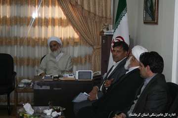 ديدار مدير كل با امام جمعه استان كرمانشاه