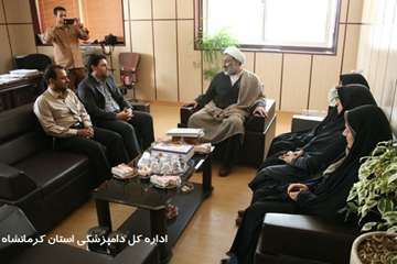 تقدیر از بانوان برگزیده عفاف و حجاب در اداره کل دامپزشکی استان کرمانشاه 
