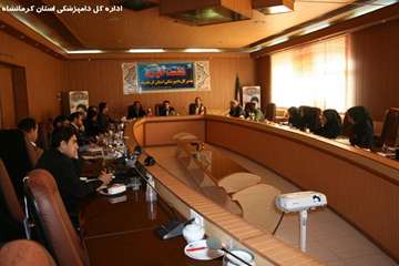 نشست خبری مدیرکل دامپزشکی استان کرمانشاه به مناسبت روز جهانی دامپزشکی