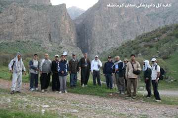 کوهپیمایی کارکنان دامپزشکی کرمانشاه بمناسبت روز جهانی دامپزشکی و هفته سلامت