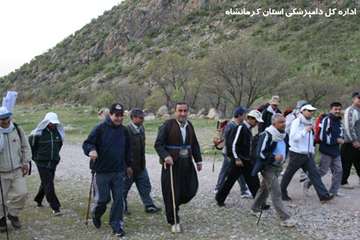 کوهپیمایی کارکنان دامپزشکی کرمانشاه بمناسبت روز جهانی دامپزشکی و هفته سلامت