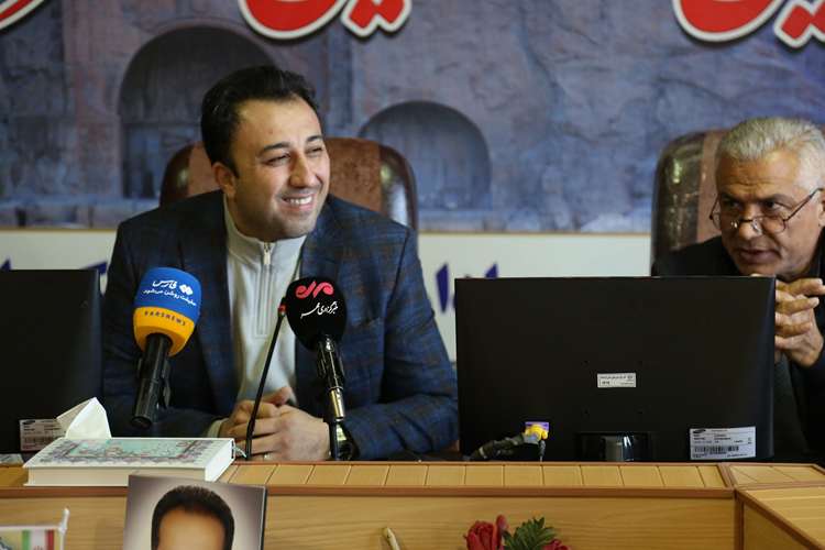 نشست خبری دامپزشکی استان: هشدار درباره تب برفکی و درخواست تأمین اعتبار برای واکسیناسیون گسترده و تأکید بر مقابله با کشتار غیرمجاز