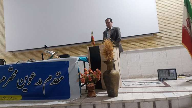 برگزاری دوره آموزشی بیماری‌های دامی در بخش ماهیدشت 