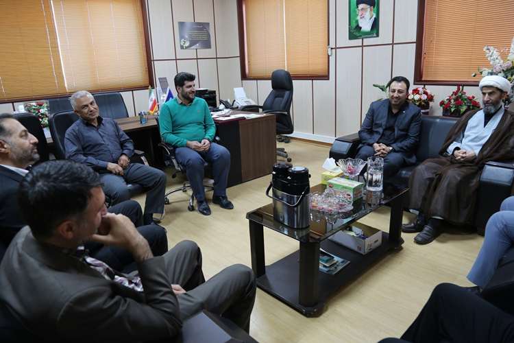 دیدار نماینده ولی‌فقیه در سازمان جهاد کشاورزی با مدیرکل دامپزشکی استان کرمانشاه