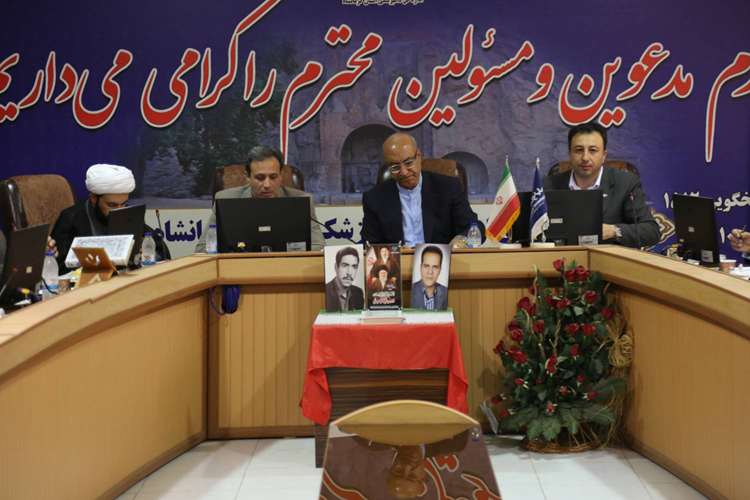 استاندار کرمانشاه بر اجرای بدون اغماض ضوابط بهداشتی دامپزشکی تأکید کرد