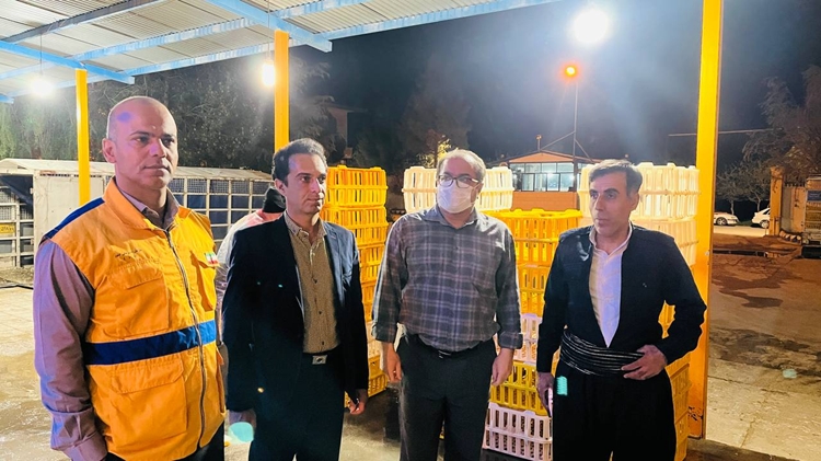 رییس اداره دامپزشکی شهرستان روانسر شامگاه دیروز به اتفاق واحد تنظیم بازار، اداره تعزیرات و بازرسی جهاد کشاورزی شهرستان روانسر بصورت سرزده از کشتارگاه طیور این شهرستان بازدید کردند. 